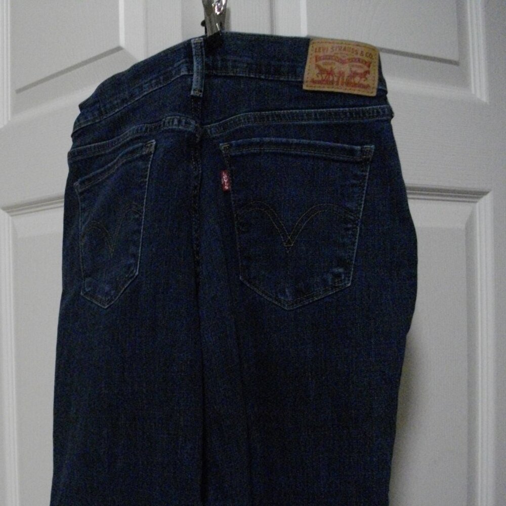 Levis women's 505 straight, size 29